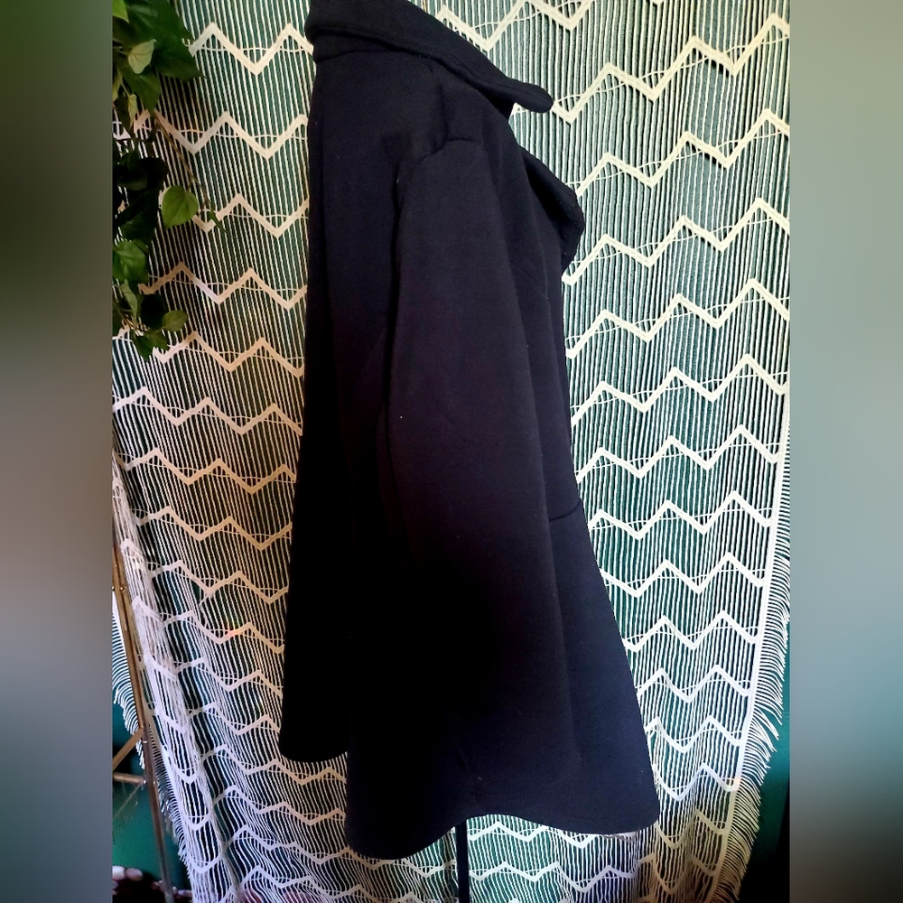 Bongo Plus Jacket - Picture 2 of 4